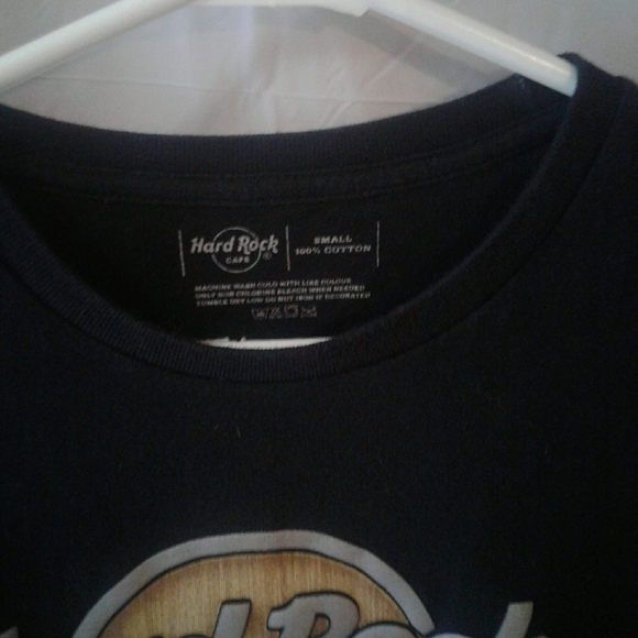 mens med.Hard rock cafe t shirt black color - Picture 2 of 6